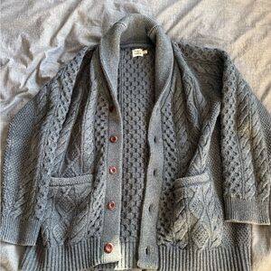 Men's Lambswool bluish Gray Cable Knit Cardigan